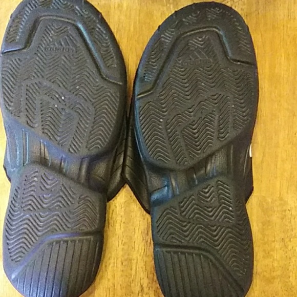 Sandals_&_Flip_Flops